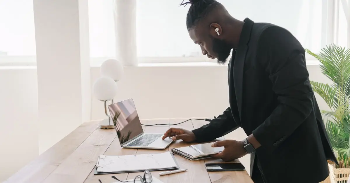 Guide d'achat sur les bureaux assis-debout