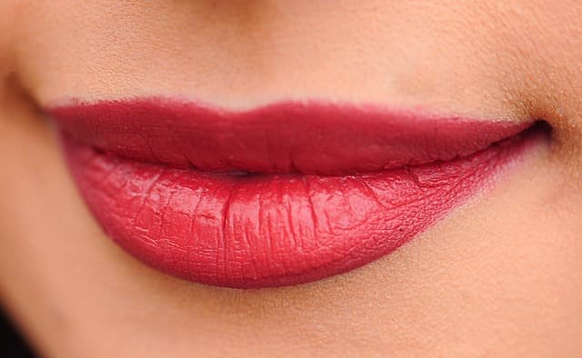 Les erreurs de maquillage à éviter pour un look parfait